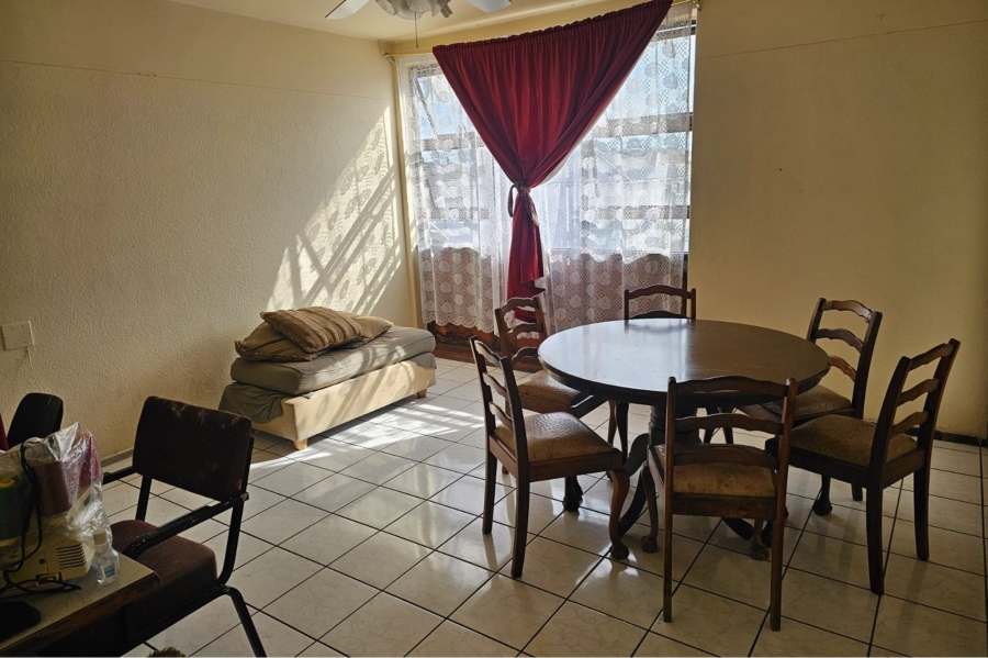 2 Bedroom Property for Sale in Fairfield Estate Western Cape